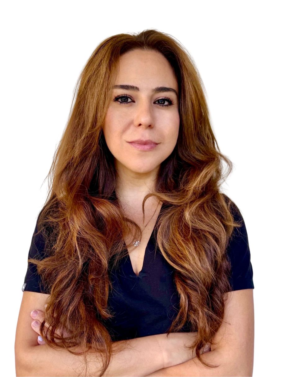 Dr. Pontea Hariri, DAcCHM, L.Ac. Photo